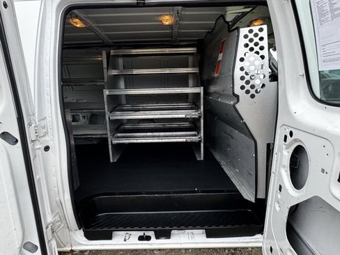 Used 2012 Ford E-250 and Econoline 250 image 22