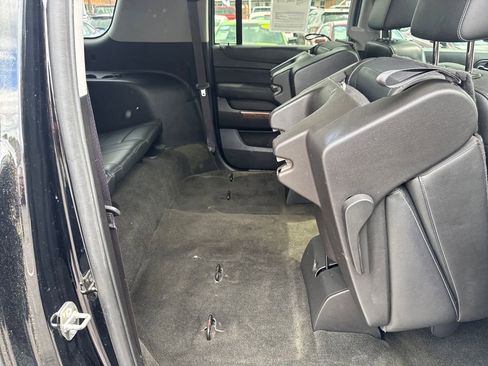 Used 2017 Chevrolet Suburban Premier AWD/4WD image 50