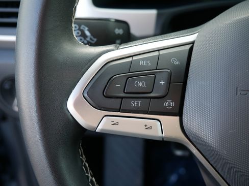 Certified 2023 Volkswagen Atlas SE image 27