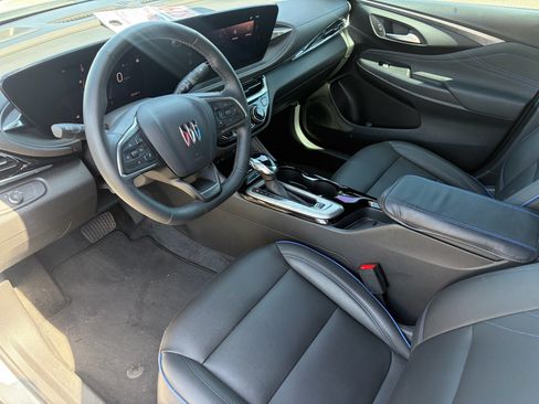 Used 2024 Buick Envista Sport Touring w/ Convenience I Package FWD image 11
