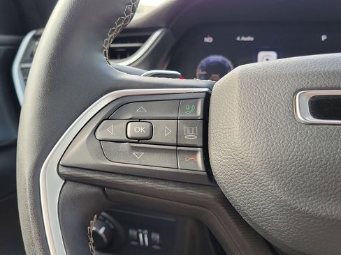 Used 2023 Jeep Grand Cherokee Altitude image 30