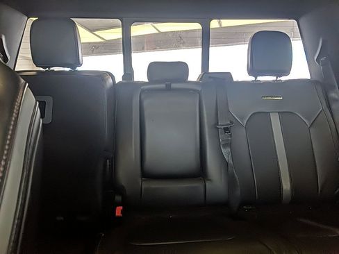 Used 2018 Ford F150 Platinum w/ Equipment Group 701A Luxury image 31