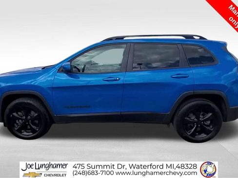 Used 2020 Jeep Cherokee Latitude Plus AWD/4WD image 6