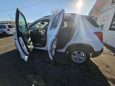 Used 2016 Chevrolet Trax LT FWD image 23