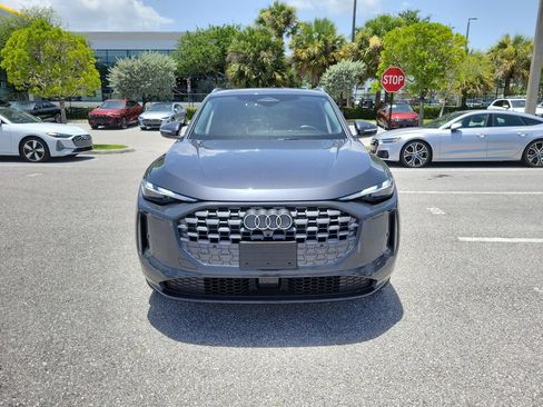 Used 2025 Audi Q5 Premium w/ Convenience Package AWD/4WD image 2