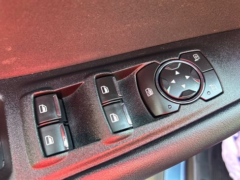 Used 2018 Ford Edge SE AWD/4WD image 18