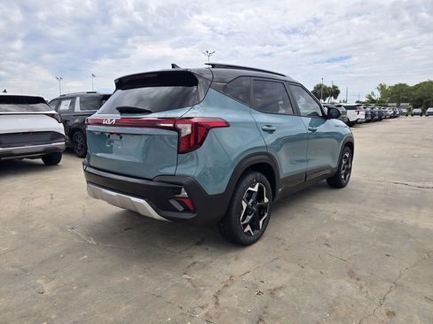 New 2026 Kia Seltos S FWD image 7