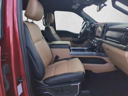 Used 2024 Ford F250 Lariat w/ Chrome Package AWD/4WD image 22