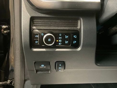 Used 2025 Ford F350 Lariat w/ Lariat Ultimate Package AWD/4WD image 8