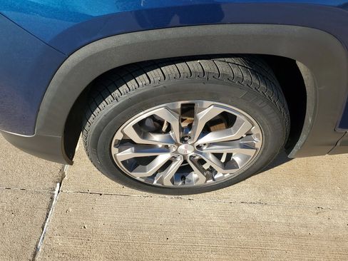 Used 2019 GMC Terrain SLT w/ Preferred Package FWD image 39