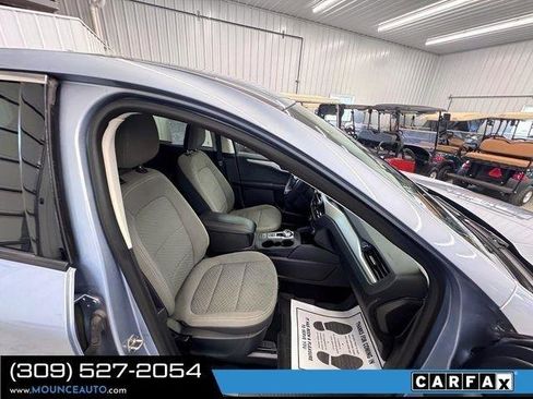Used 2022 Ford Escape SE image 5