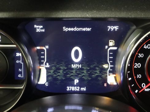 Used 2022 Jeep Gladiator Mojave AWD/4WD image 34