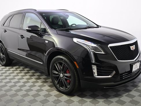 Certified 2023 Cadillac XT5 Sportv w/ Technology Package image 8