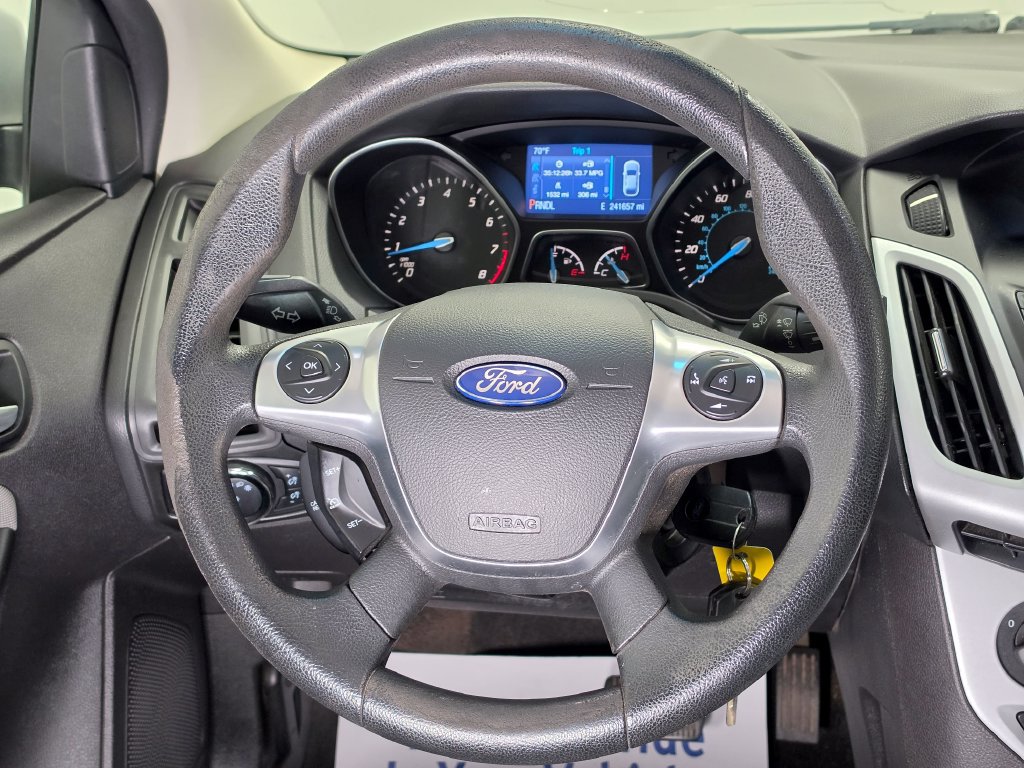 Used 2014 Ford Focus SE w/ Interior Protection Package FWD image 15
