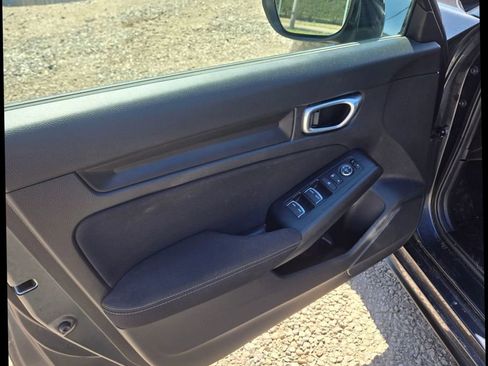 Used 2025 Honda Civic Sport image 15