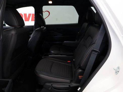 Used 2023 Nissan Pathfinder Rock Creek AWD/4WD image 16