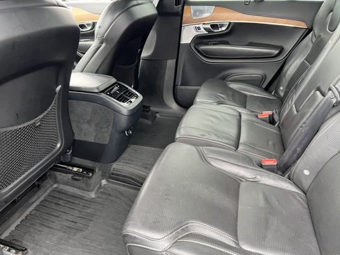 Used 2016 Volvo XC90 T6 Inscription w/ Vision Package AWD/4WD image 16
