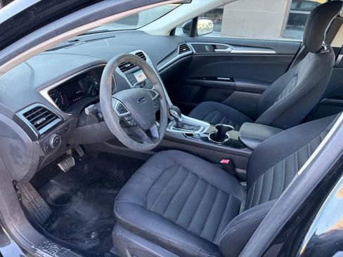 Used 2014 Ford Fusion SE FWD image 10