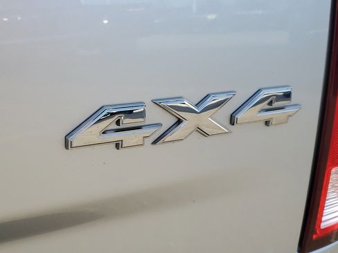 Used 2015 RAM 1500 Big Horn image 8