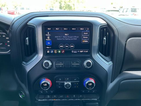 Used 2021 GMC Sierra 1500 SLT AWD/4WD image 10