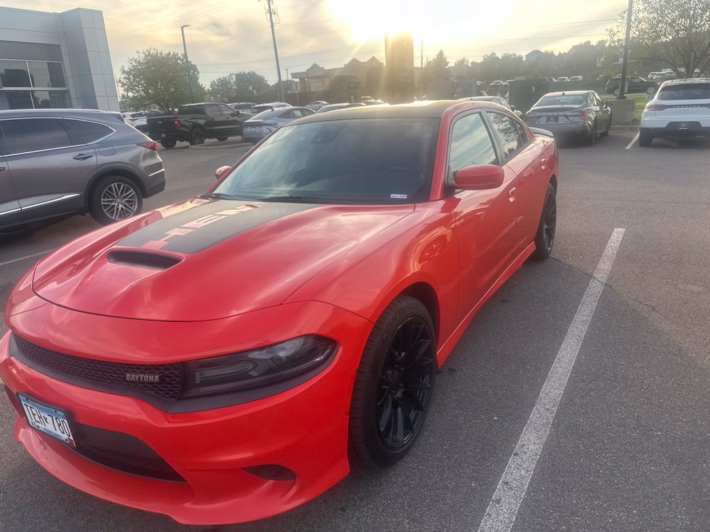 Used 2018 Dodge Charger R/T RWD image 2