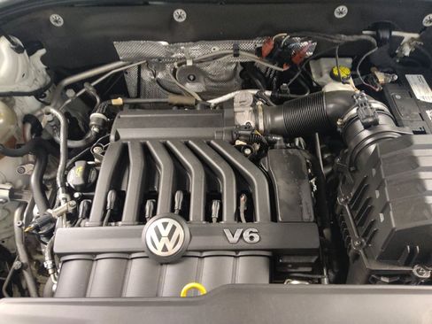 Used 2021 Volkswagen Atlas SE FWD image 30