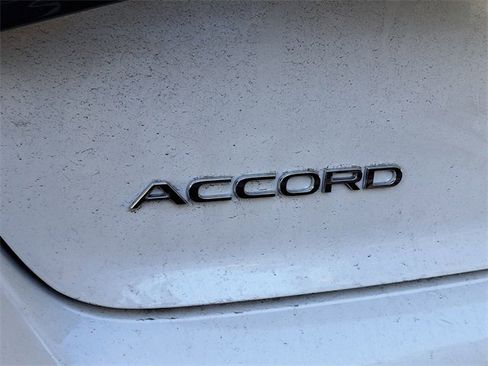 Used 2023 Honda Accord EX-L image 5