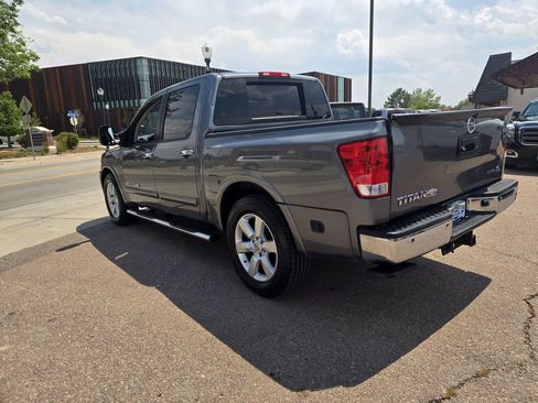 Used 2014 Nissan Titan SL w/ SL Moonroof Package RWD image 8