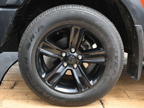 Used 2023 RAM 1500 Classic Warlock AWD/4WD image 9
