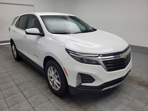 Used 2024 Chevrolet Equinox LT w/ LPO, Floor Liner Package FWD image 13