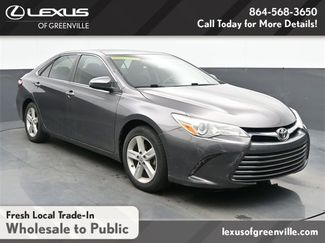 Used 2015 Toyota Camry LE video 2