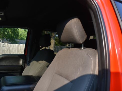 Used 2017 Ford F150 XLT w/ Equipment Group 302A Luxury AWD/4WD image 13