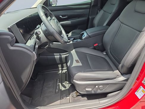 Certified 2025 Hyundai Tucson SEL FWD image 11
