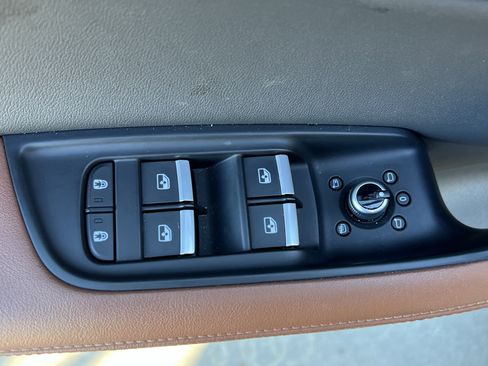 Used 2023 Audi Q7 3.0T Prestige w/ Prestige Package image 15