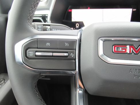 New 2026 GMC Canyon Elevation w/ Convenience Package RWD image 23