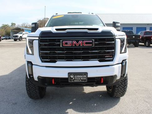 Used 2024 GMC Sierra 2500 AT4 w/ AT4 Premium Plus Package image 2