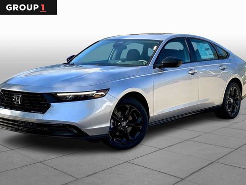 Used 2025 Honda Accord SE image 1