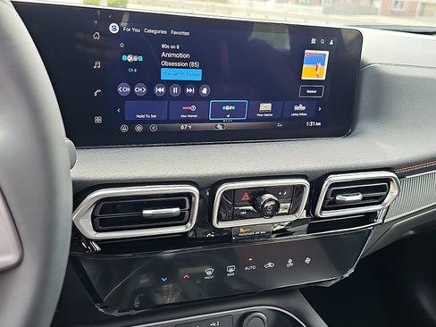 New 2026 Nissan Sentra SR w/ Floor Mat Package image 11