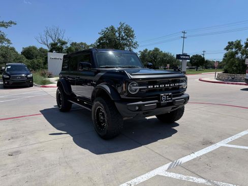 Used 2021 Ford Bronco Outer Banks AWD/4WD image 8