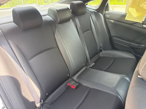 Used 2020 Honda Civic Sport image 33