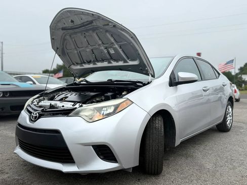 Used 2015 Toyota Corolla LE FWD image 13