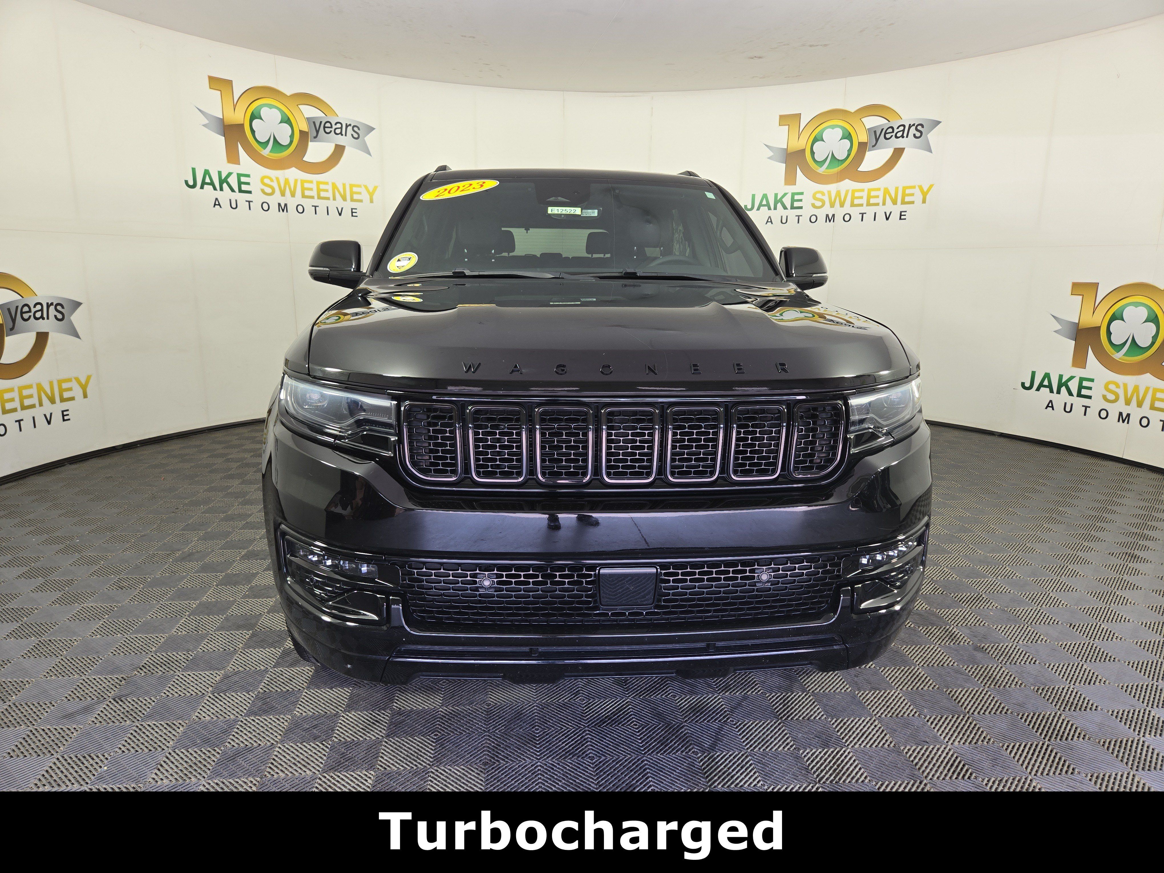 Used 2023 Jeep Wagoneer Series II AWD/4WD image 3