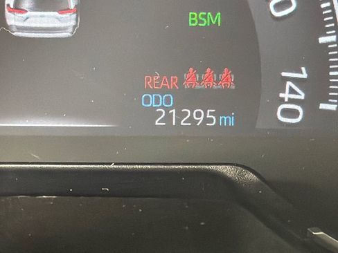 Used 2024 Toyota RAV4 XLE image 29