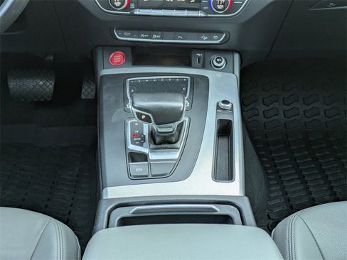 Used 2018 Audi Q5 2.0T Premium Plus w/ Premium Plus Package image 23