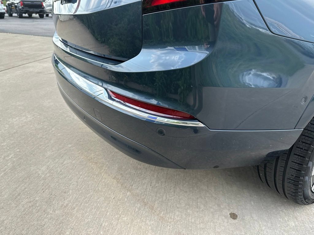 Certified 2026 Volvo XC90 B6 Plus AWD/4WD image 15