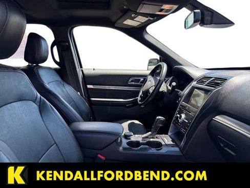 Used 2018 Ford Explorer Sport w/ Equipment Group 401A AWD/4WD image 15