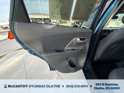 Used 2019 Kia Niro LX FWD image 15