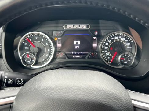 Used 2022 RAM 1500 Laramie AWD/4WD image 23