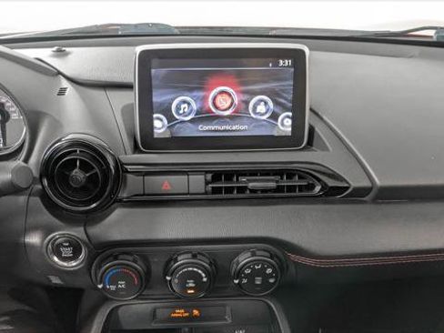 Used 2016 MAZDA MX-5 Miata Club RWD image 22
