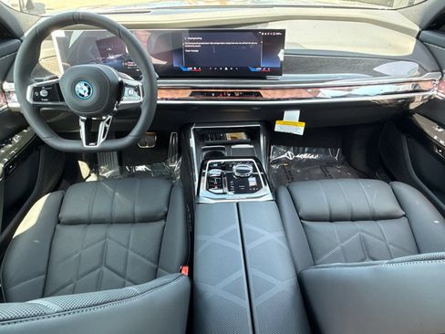 New 2026 BMW i7 xDrive60 AWD/4WD image 19